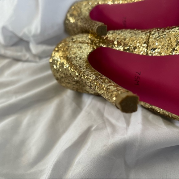 GLITTER! - Picture 6 of 10